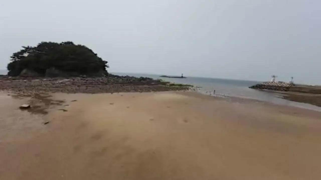 韩国无人机飞行:游览大川海水浴场.Korean Drone Flying Tour Daechon Beach_0